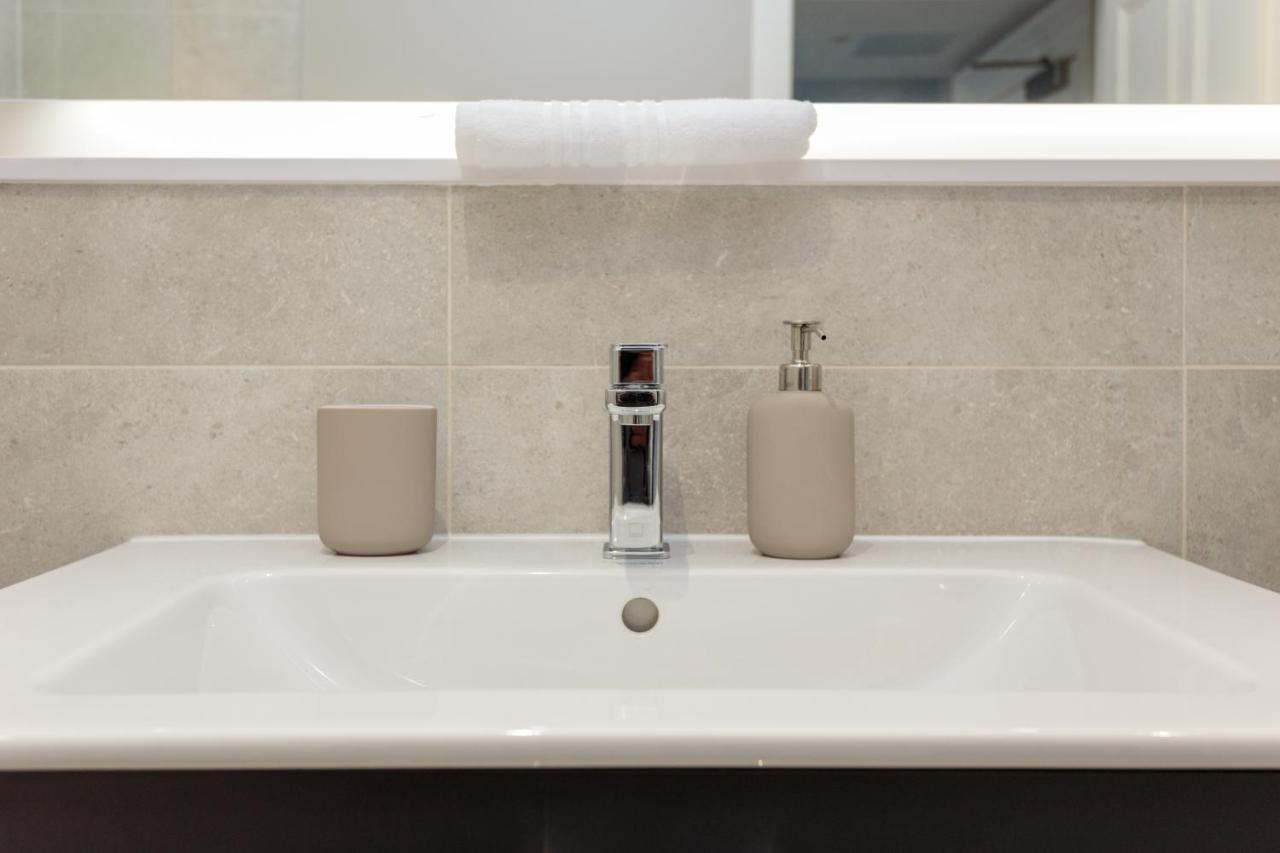 Dragon Suites - Edinburgh City Centre 2 Bed Apartment Bagian luar foto